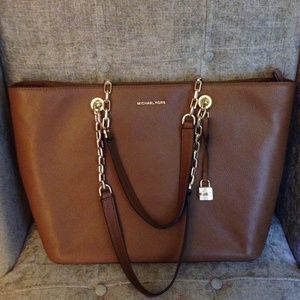 Michael Kors NWT Mercer Chain Work Tote in Luggage